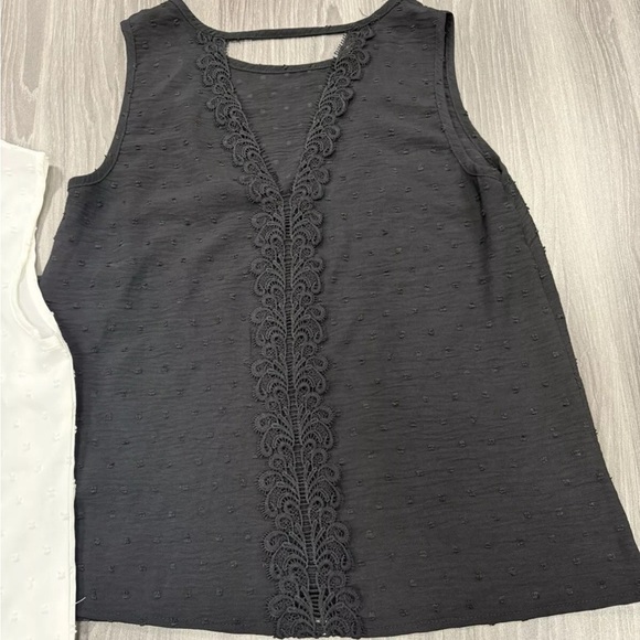 SHEIN White & Black Sleeveless Blouse Tank Tops Size Small (set of 2) - Picture 3 of 15